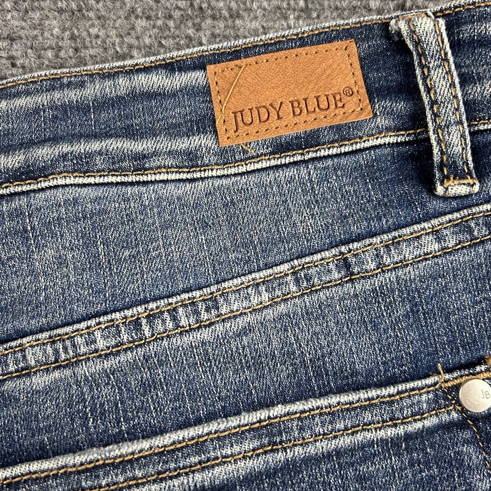 Judy Blue Mid Rise Denim Shorts Womens Size 3X NWT - Picture 10 of 10